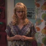 Bernadette’s patterned kaftan style top on The Big Bang Theory