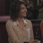 Robins cream blouse with a white collar and pocket on How I met your mother
