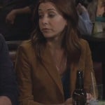 Lily’s mustard yellow blazer on How I met your mother