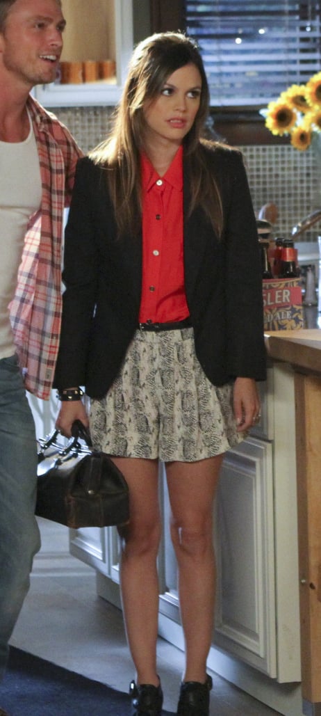 Zoe's red top and black blazer on Hart of Dixie