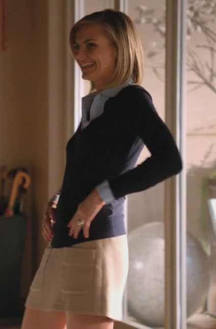 Jane's navy blue sweater with beige pocket mini skirt on Happy Endings