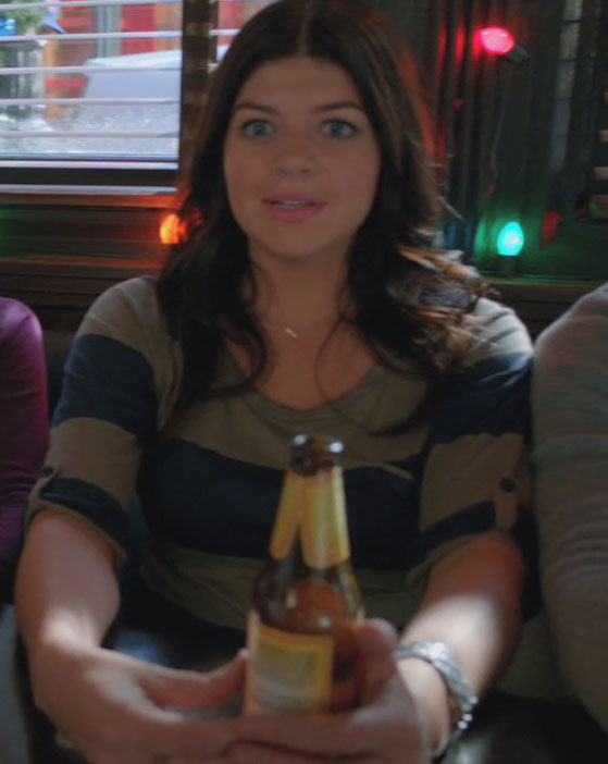 Penny's striped top on Happy Endings