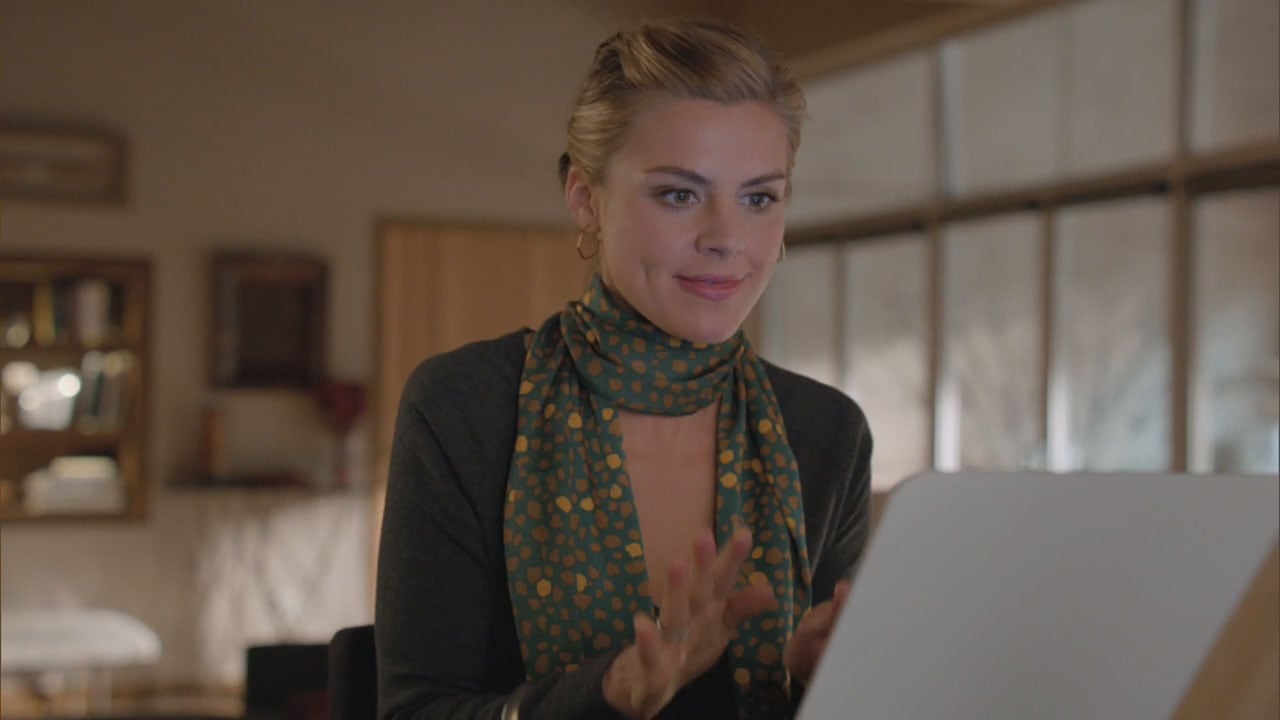 Jane's green spotty scarf on Happy Endings