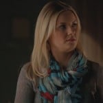 Alex’s blue patterned scarf on Happy Endings