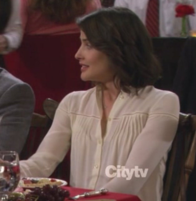 Robin's white longsleeve blouse on How I Met Your Mother