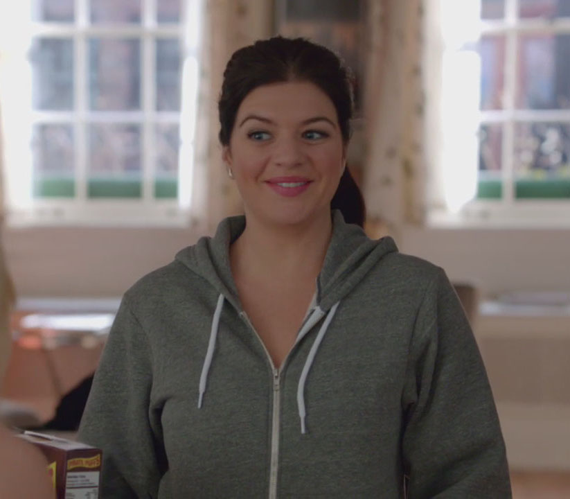 Penny's grey hoodie on Happy Endings