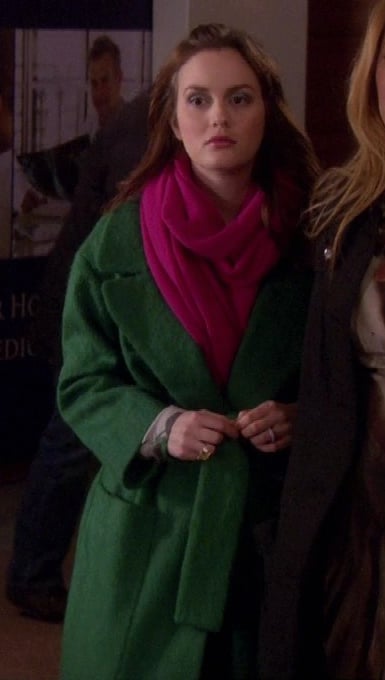 Blair's green coat and pink scarf on Gossip Girl