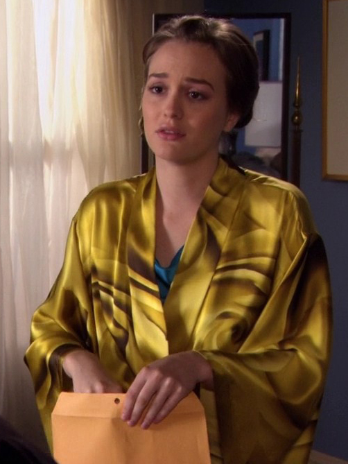 Blair's yellow silk rose robe on Gossip Girl
