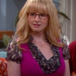 Bernadette’s hot pink vest on The Big Bang Theory