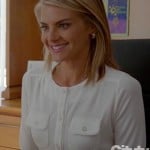 Jane’s white button front top with two pockets on Happy Endings season 3