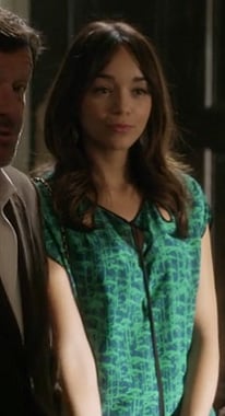 Ashley's green keyhole blouse on Revenge