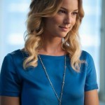 Emily’s colbalt blue silk top with lariat necklace on Revenge