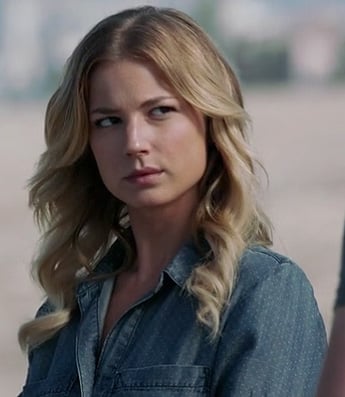 Emily's chambray pin dot shirt on Revenge