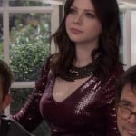 Georgina’s burgundy longsleeved sequin dress on the Gossip Girl finale (at Serena’s wedding)