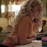 Carrie’s peach and pink short sleeved sweater on The Carrie Diaries