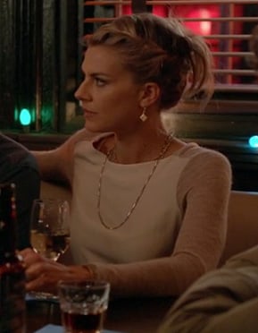 Jane's oatmeal/cream colorblock sweater on Happy Endings