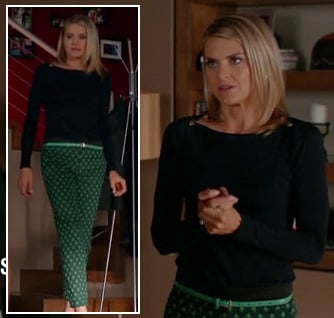 Jane's green printed pants and black shoulder button top on Happy Endings