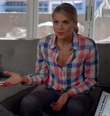 Jane's red and blue check shirt on Happy Endings