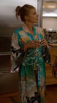 Jane's teal green/multi silk bathrobe on Happy Endings