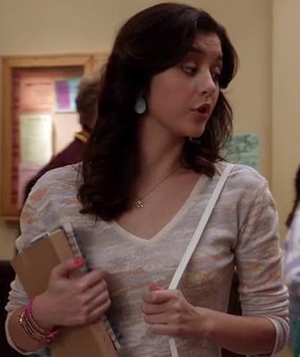 Maggie’s light grey v-neck sweater on The Carrie Diaries