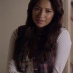 Emily’s white henley top with crochet sleeves and plaid sleeveless shirt on Pretty Little Liars