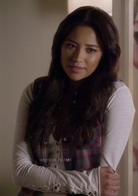 Emily's white henley top with crochet sleeves and plaid sleeveless shirt on Pretty Little Liars