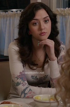 Maggies white floral longsleeved tee on The Carrie Diaries