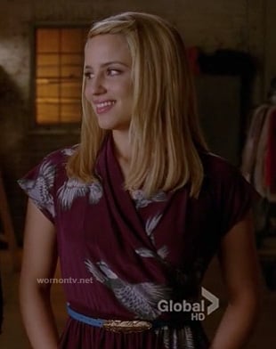 Quinn’s burgundy bird print wrap dress and blue feather belt on Glee