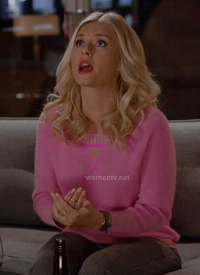 Alex's pink sweater on Happy Endings