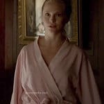 Caroline’s pink bathrobe on The Vampire Diaries