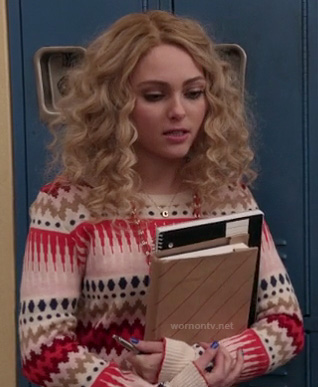 Carrie’s pink patterned sweater on The Carrie Diaries
