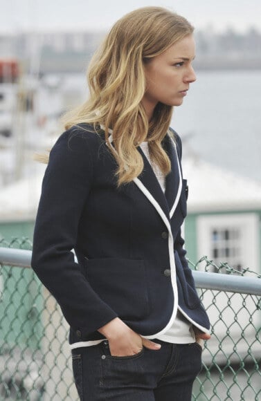 Emily’s black blazer with white contrast trim on Revenge