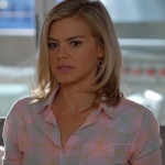 Jane’s pink plaid shirt on Happy Endings