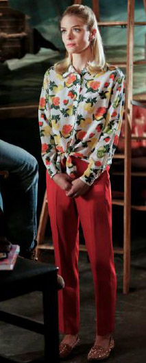 Lemon's lemon-print tie front shirt with red pants and sequinned loafers on Hart of Dixie