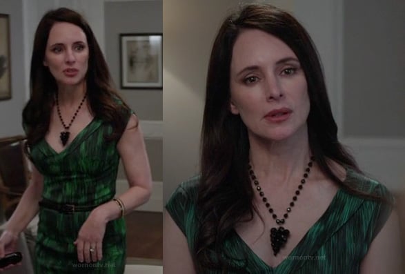 Victoria's green printed dress on Revenge