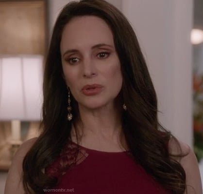 Victoria's pink lace inset dress on Revenge