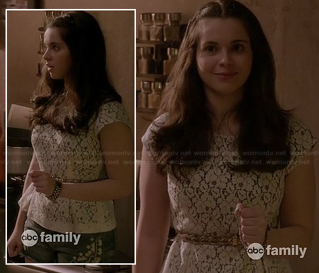Bay’s lace peplum top and denim floral shorts on Switched at Birth