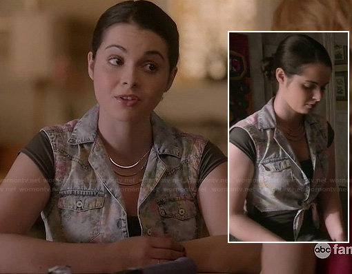 Bay’s floral tie front denimvest on Switched at Birth