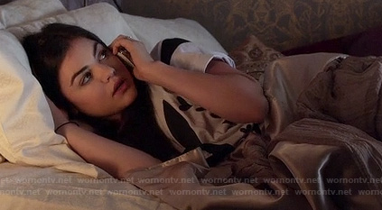 Aria’s black and white heart tee on Pretty Little Liars