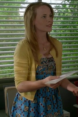 Daphne's blue bandana printed dress with yellow cardigan on Switched at Birth