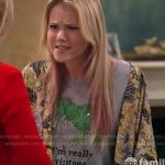 Lennox’s dinosaur “I’m Really Vintage” tee and yellow floral kimono robe on Melissa and Joey