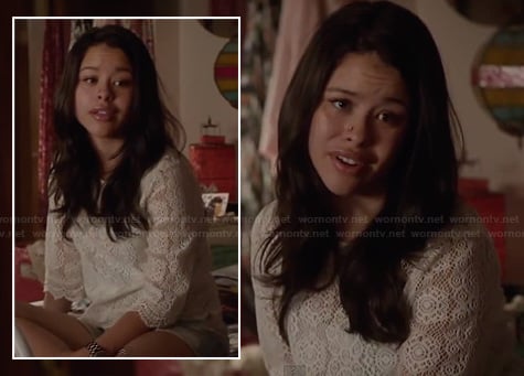 Mariana’s crochet lace top on The Fosters