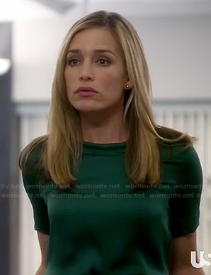 Annie's green short sleeve blouse on Covert Affairs