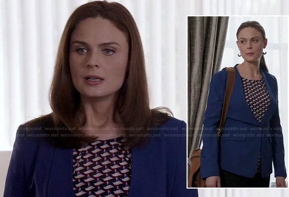 Bones's sail boat print blouse and blue blazer on Bones