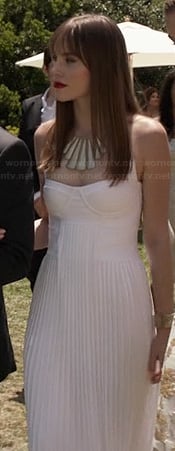 Charlotte’s white pleated bustier gown on Revenge