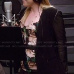 Kelly Clarkson’s floral print dress and leather sleeve blazer on The Crazy Ones