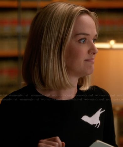 Robyn's bird sweater on The Good Wife