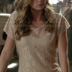 Emily’s cream lace top on Revenge