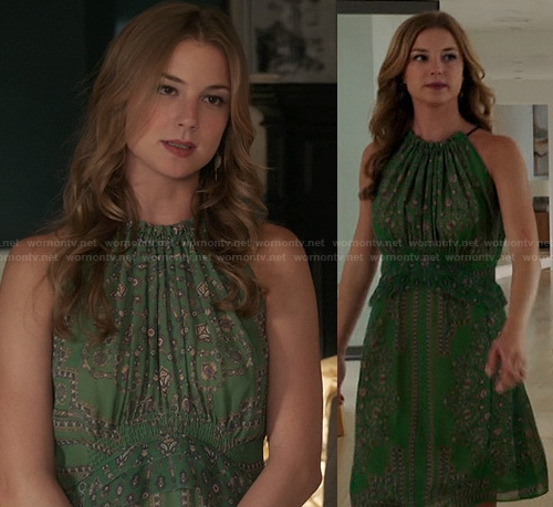 Emily's green ruffled halter dress on Revenge