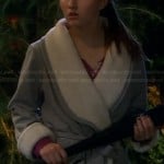 Eve’s grey fleece robe on Last Man Standing